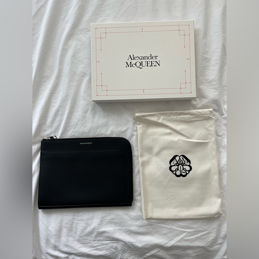 Alexander McQueen Black Leather Zipped Document Holder